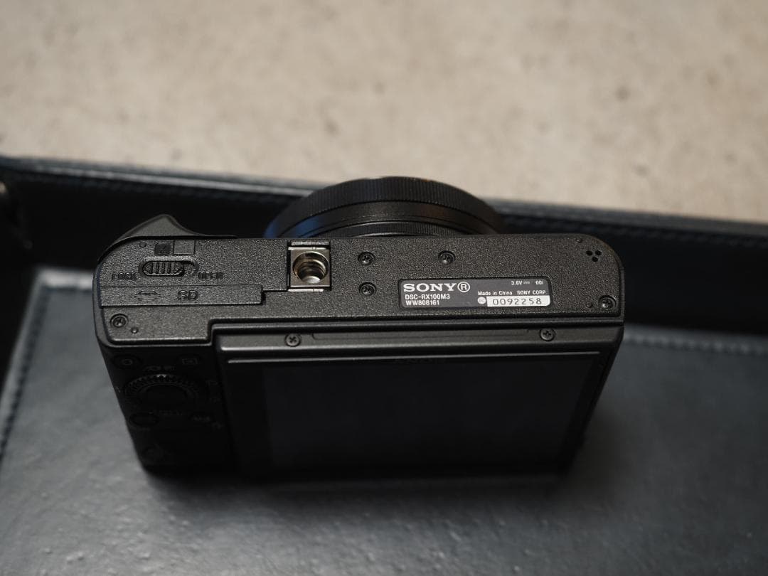 ソニーサイバーショット DSC-RX100M3