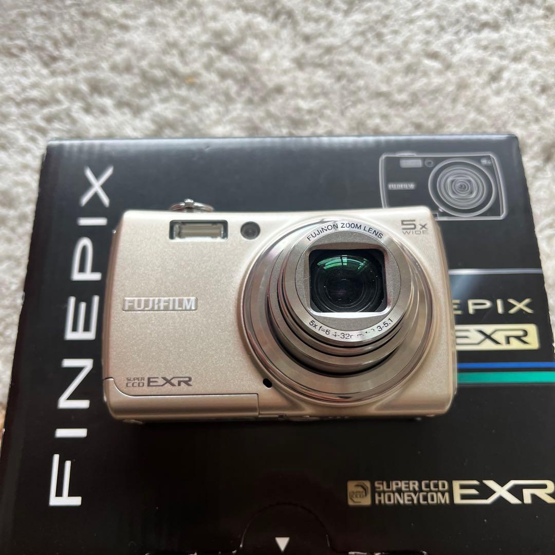 FUJIFILM F200 EXR コンパクトデジタルカメラ