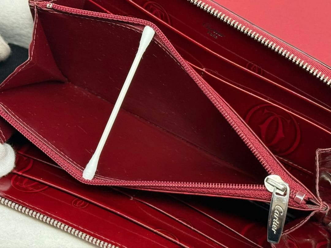 美品！カルティエ　ハッピーバースデー　ラウンドファスナー長財布　ボルドー