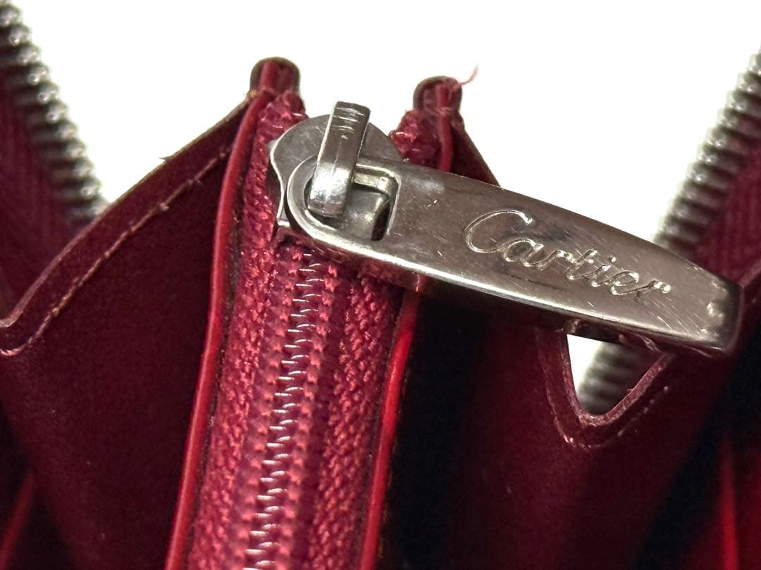 美品！カルティエ　ハッピーバースデー　ラウンドファスナー長財布　ボルドー