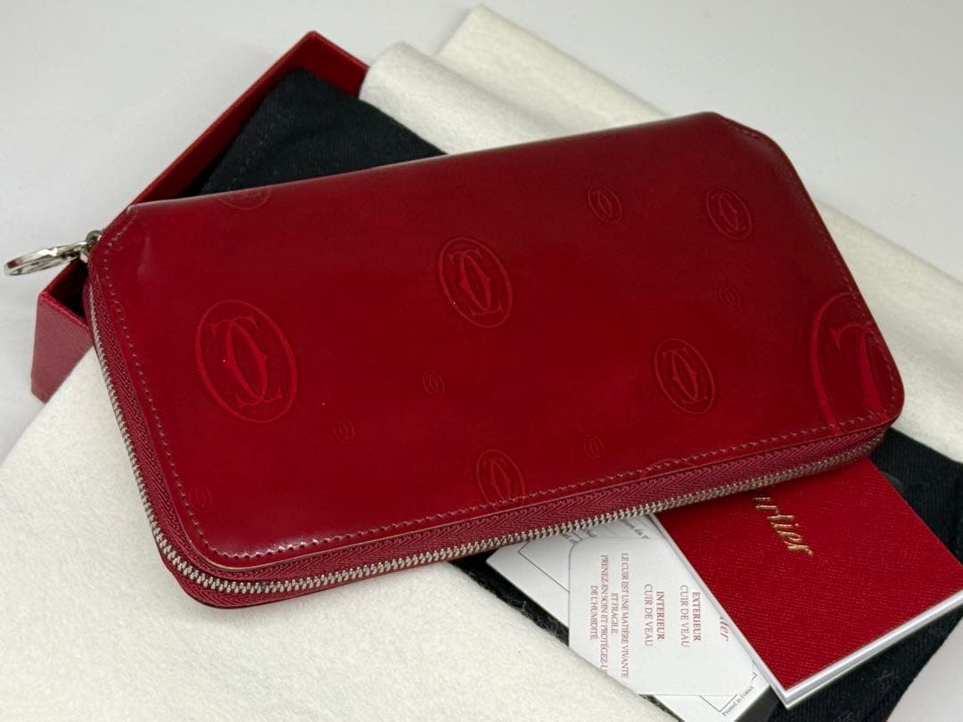 美品！カルティエ　ハッピーバースデー　ラウンドファスナー長財布　ボルドー