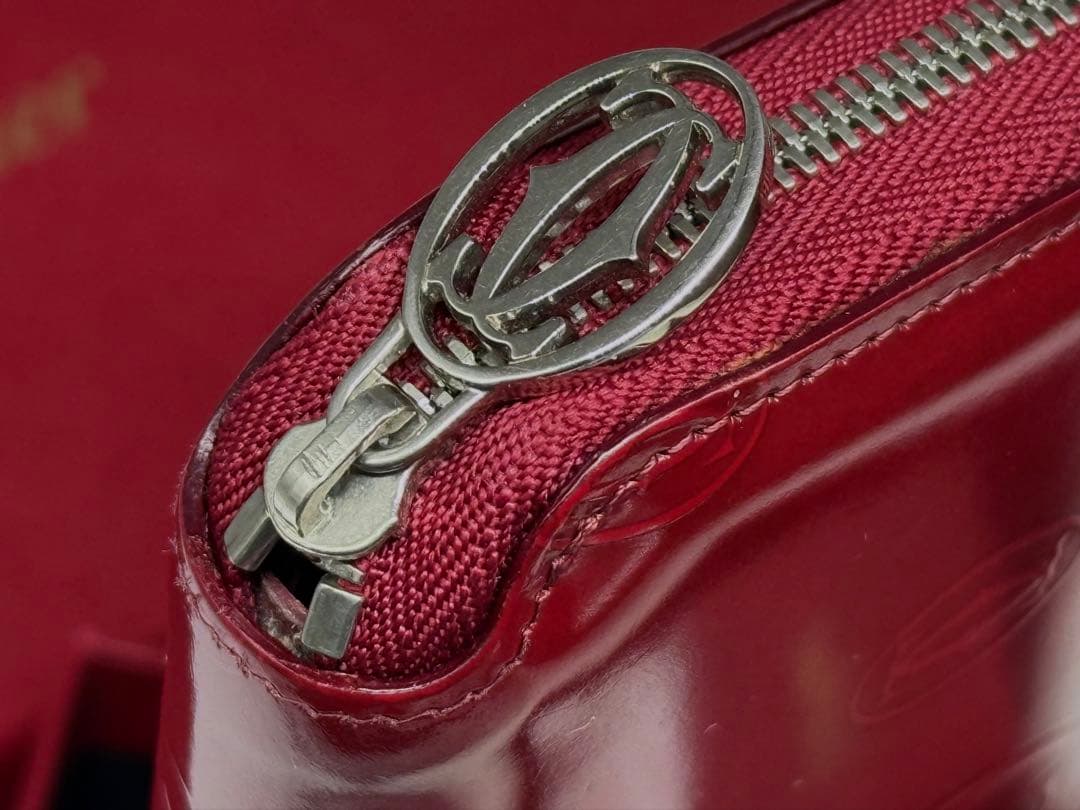 美品！カルティエ　ハッピーバースデー　ラウンドファスナー長財布　ボルドー