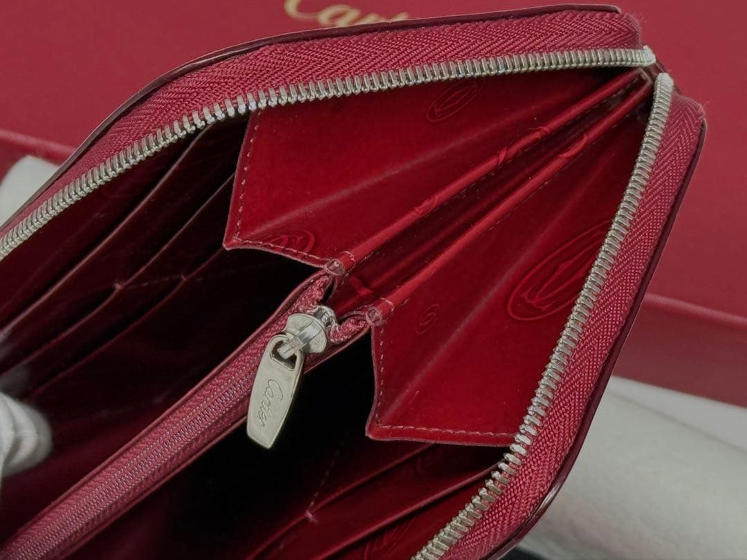 美品！カルティエ　ハッピーバースデー　ラウンドファスナー長財布　ボルドー