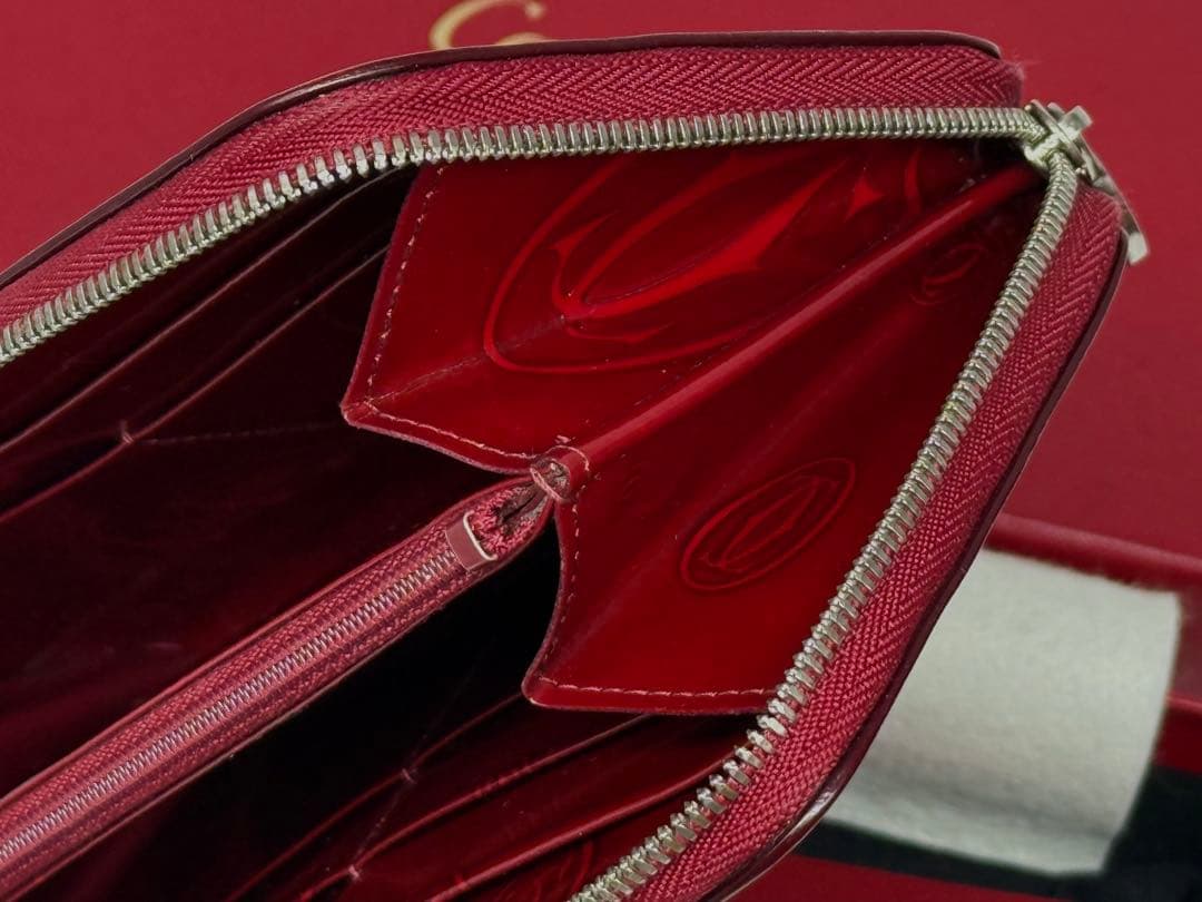 美品！カルティエ　ハッピーバースデー　ラウンドファスナー長財布　ボルドー