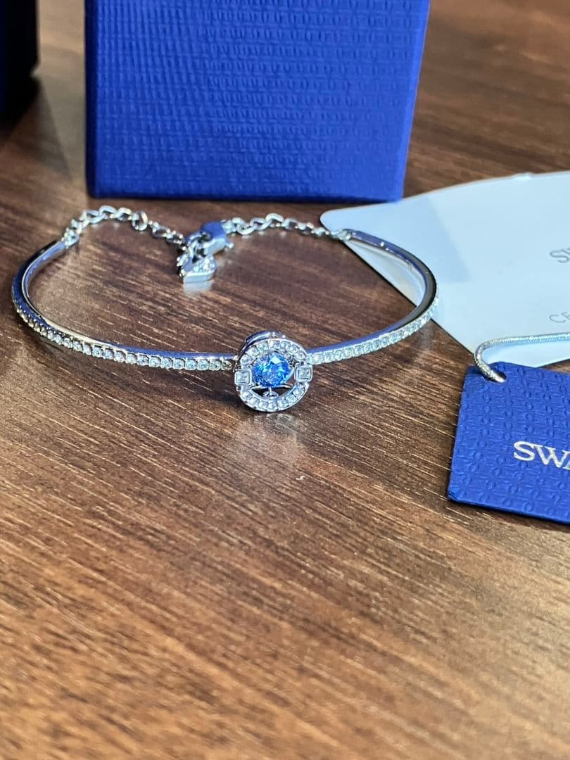 ★SWAROVSKI　スワロフスキー　バングル　ブルースワロ