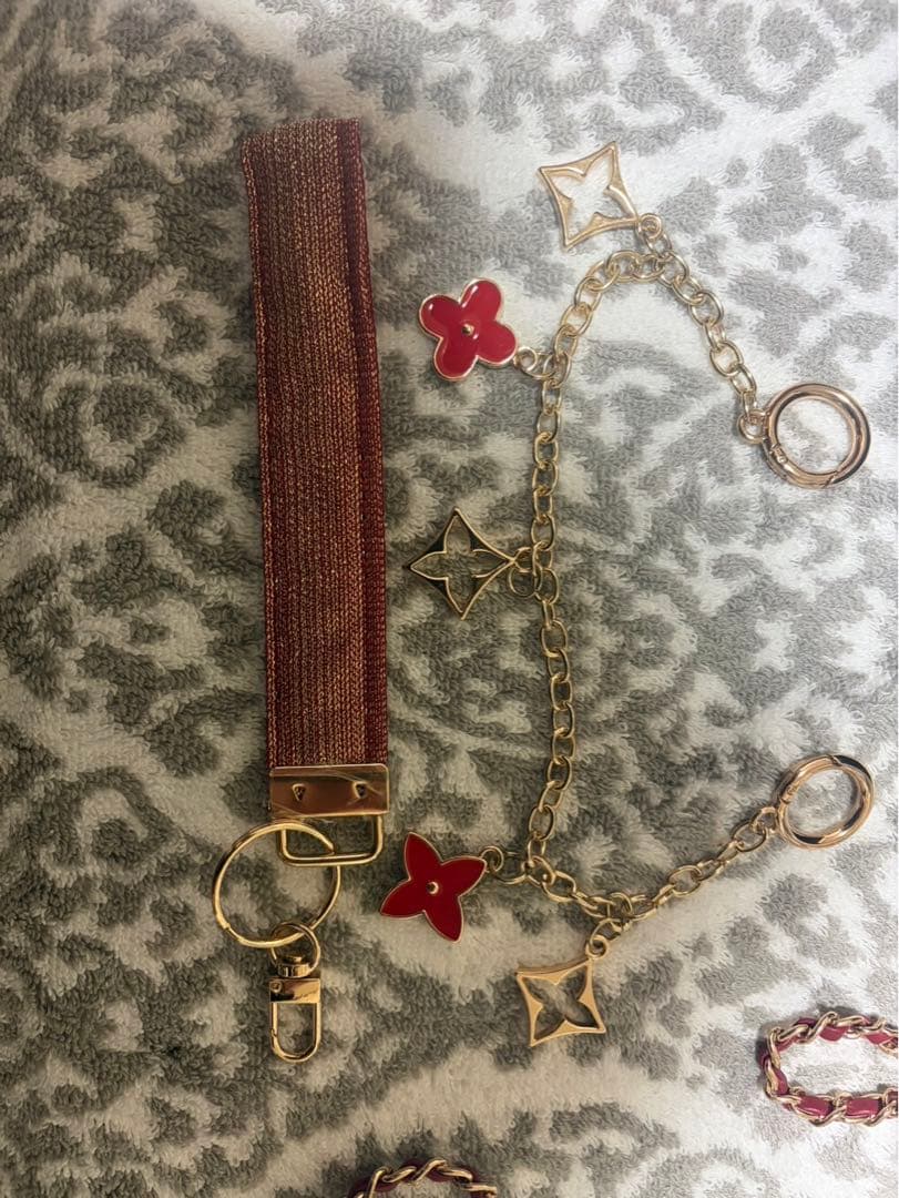 CHANEL MAKEUP ラメ　ツイード ショルダーバッグ　レッド　ノベルティ