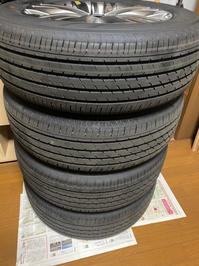 H&T様、新車外しアルファード40系18インチ純正タイヤホイール4本セット