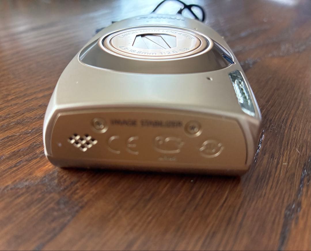 Canon IXY 31S ゴールド、予備バッテリーとSDカード付