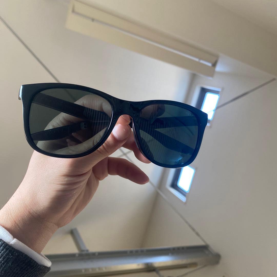 prada sport サングラス ケース付き