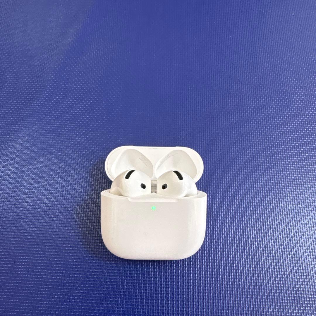 AirPods 4 ノイズキャンセリング搭載モデル（正規品）