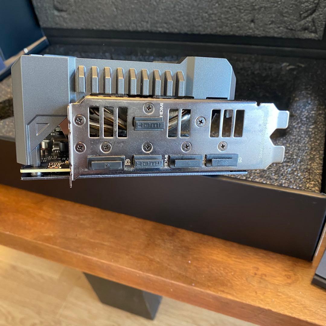 グラフィックボード・グラボ・ビデオカード ASUS TUF Gaming RTX4070Ti. OC 12GB