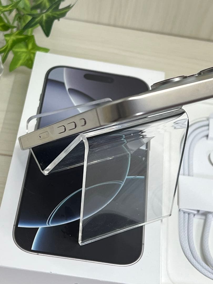 ✨iPhone 16 Pro ❣️ 256GB ナチュラルチタニウム✨96%