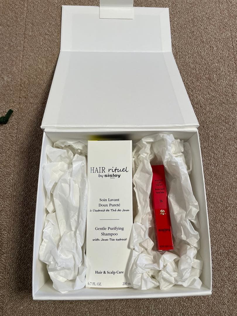 シスレー　シャンプーとリップのセット。　ギフト　母の日