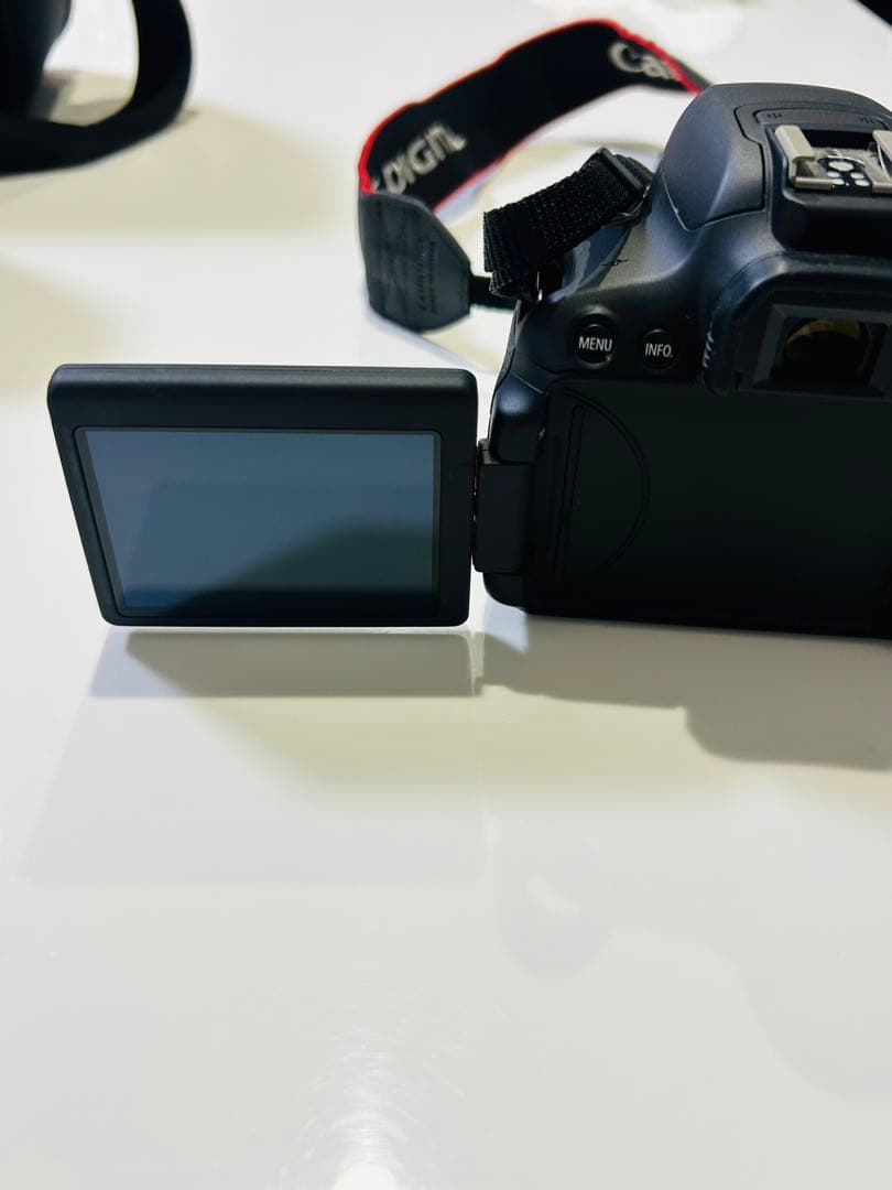 Canon EOS kiss X6i デジタル一眼レフ