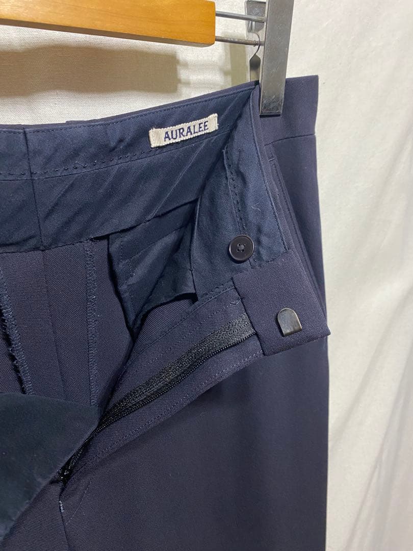 パンツ AURALEE HARD TWIST WOOL DOBBY SLITSLACKS