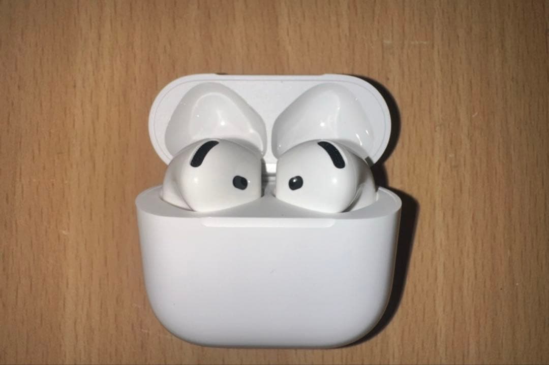 イヤホン AirPods4