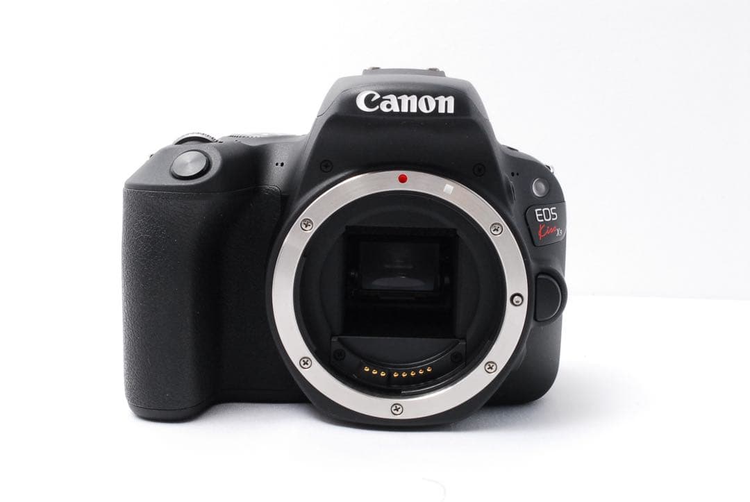 ショット数新品級❤️Canon kiss X9❤️Wi-Fi搭載✨一眼レフカメラ