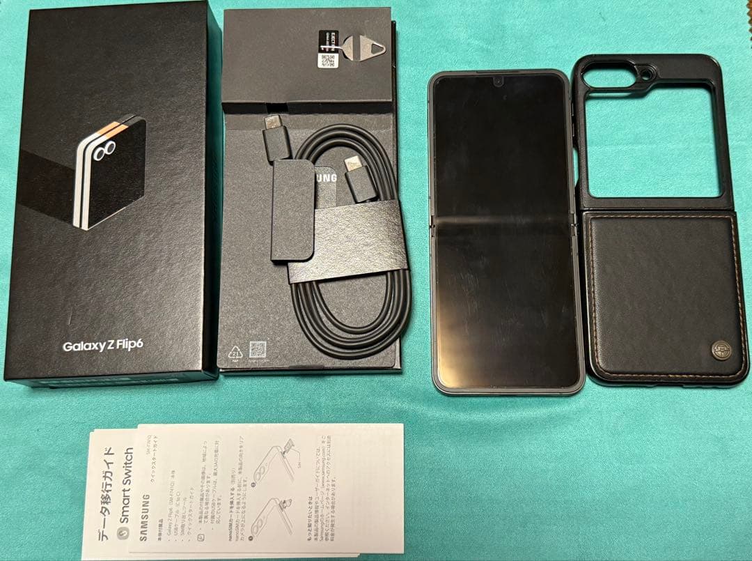 Galaxy Z flip 6 国内版256GB クラフテッドブラック限定カラー