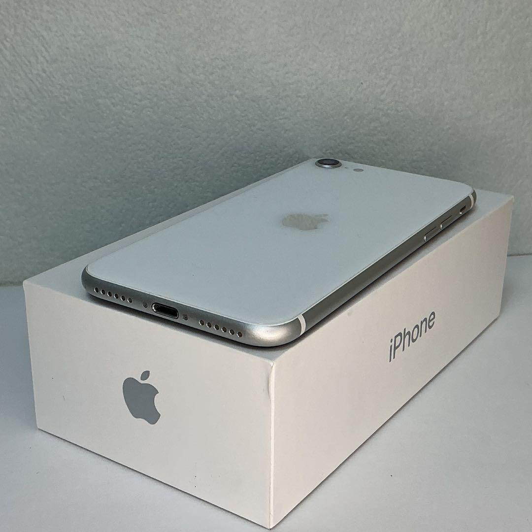 【美品】iPhoneSE2 128GB ￼新品大容量バッテリー　SIMフリー