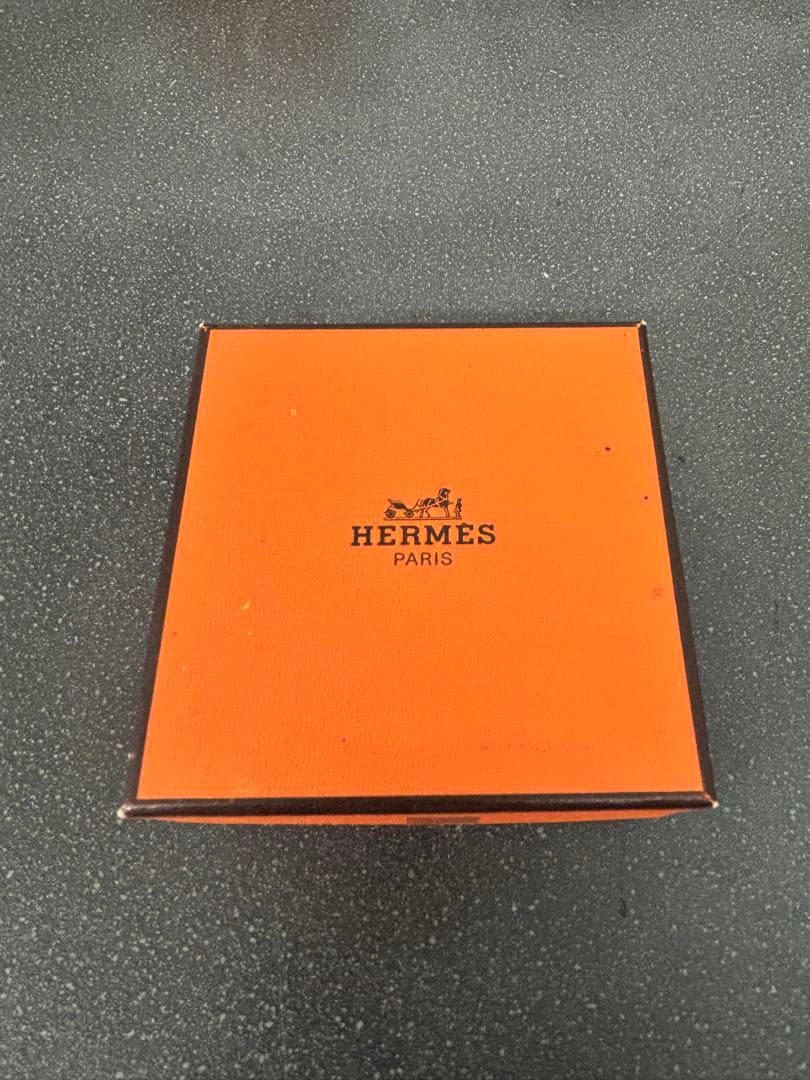 HERMES エルメス　バングル