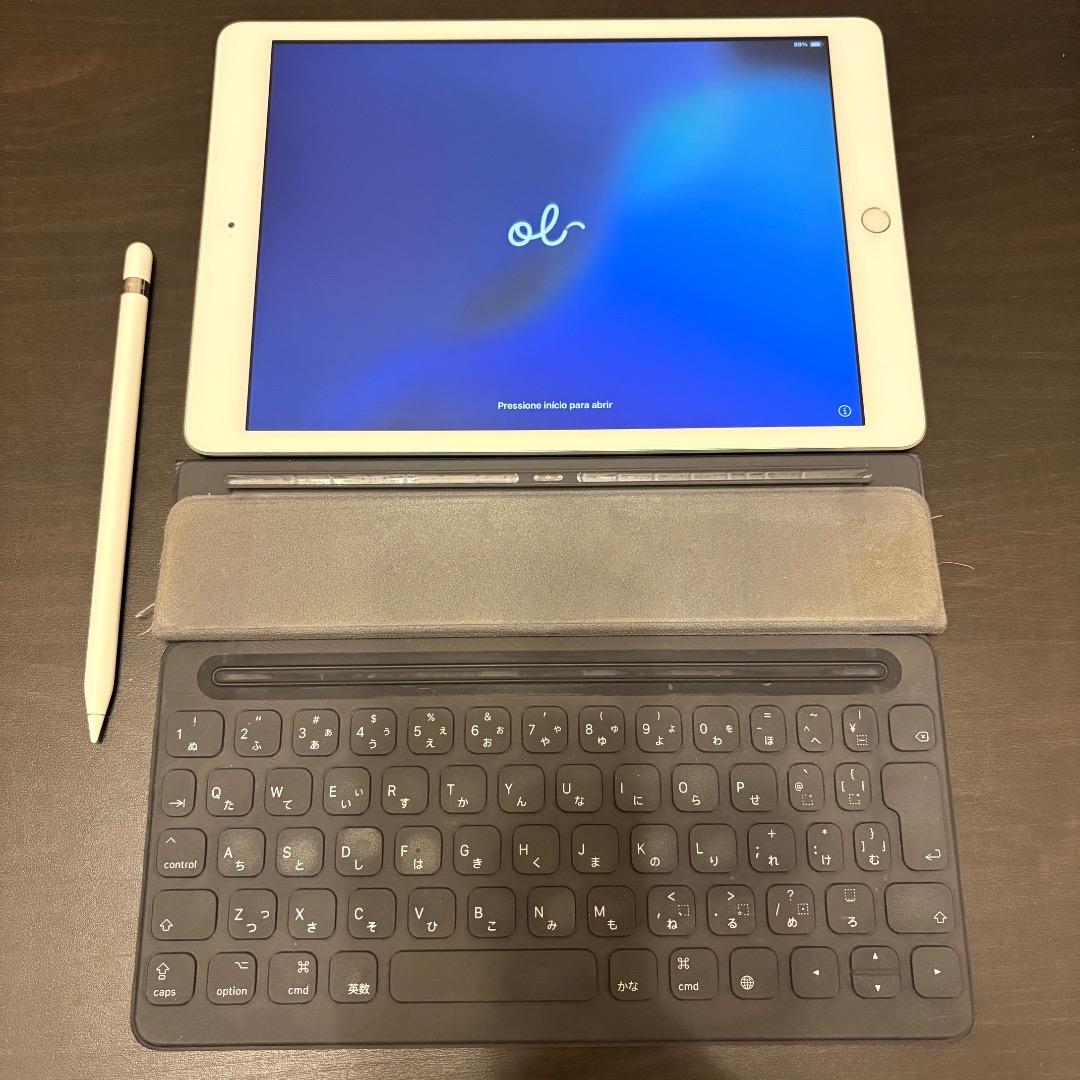 iPad（第7世代）、SmartKeyboard、Apple Pencil