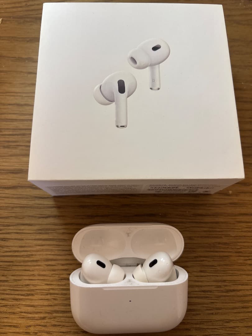 AirPods Pro 2 本体 ホワイト イヤホン Apple