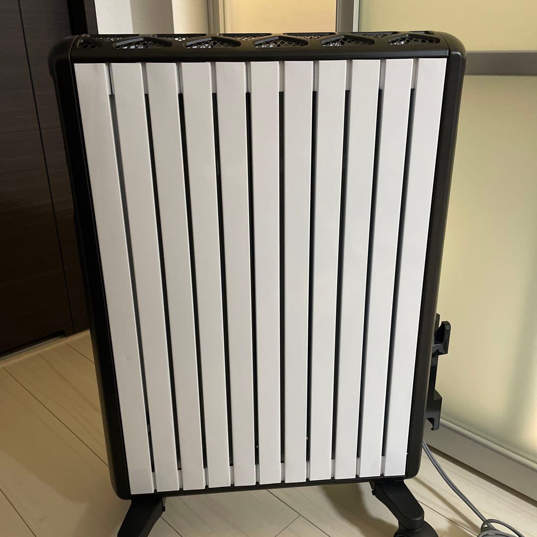 デロンギ　オイルヒーター✴︎ほぼ新品