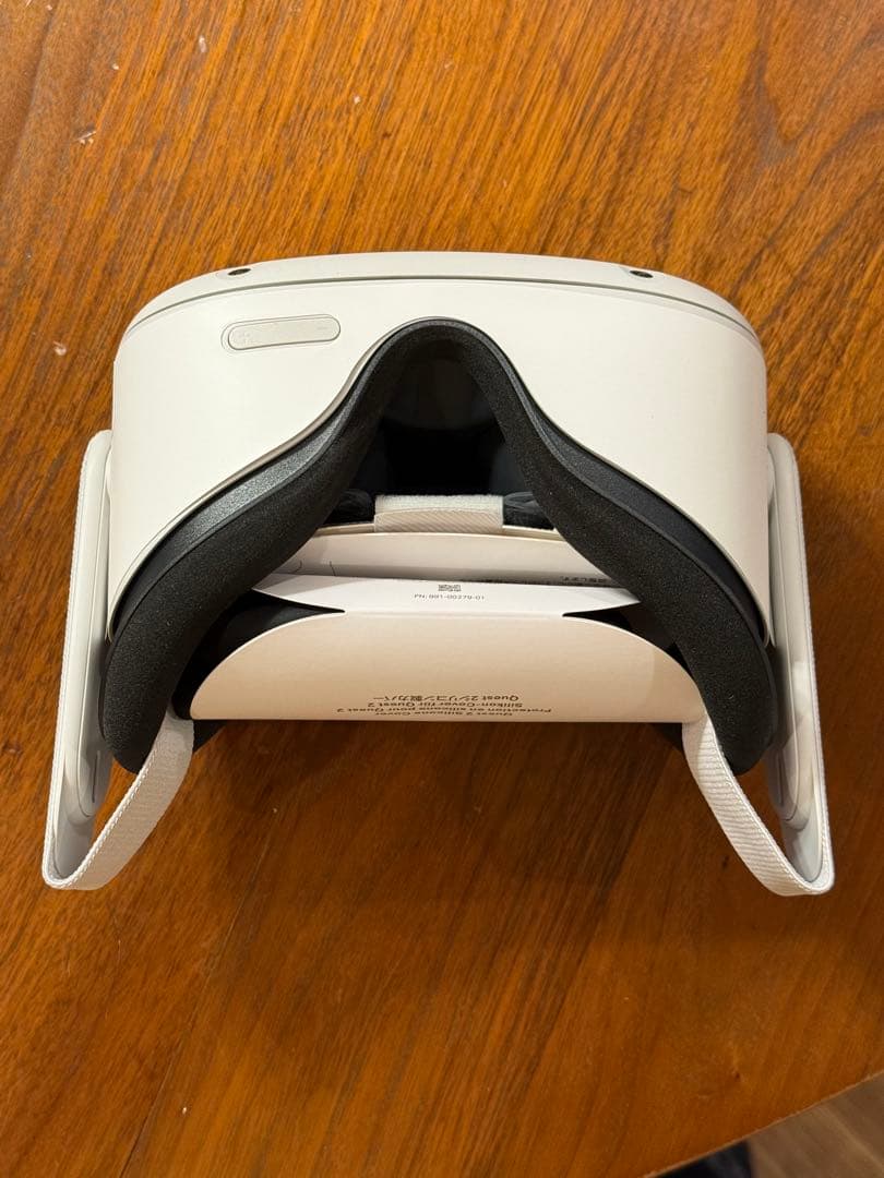 s*i様 【美品】 Quest2 本体セット (64GB)