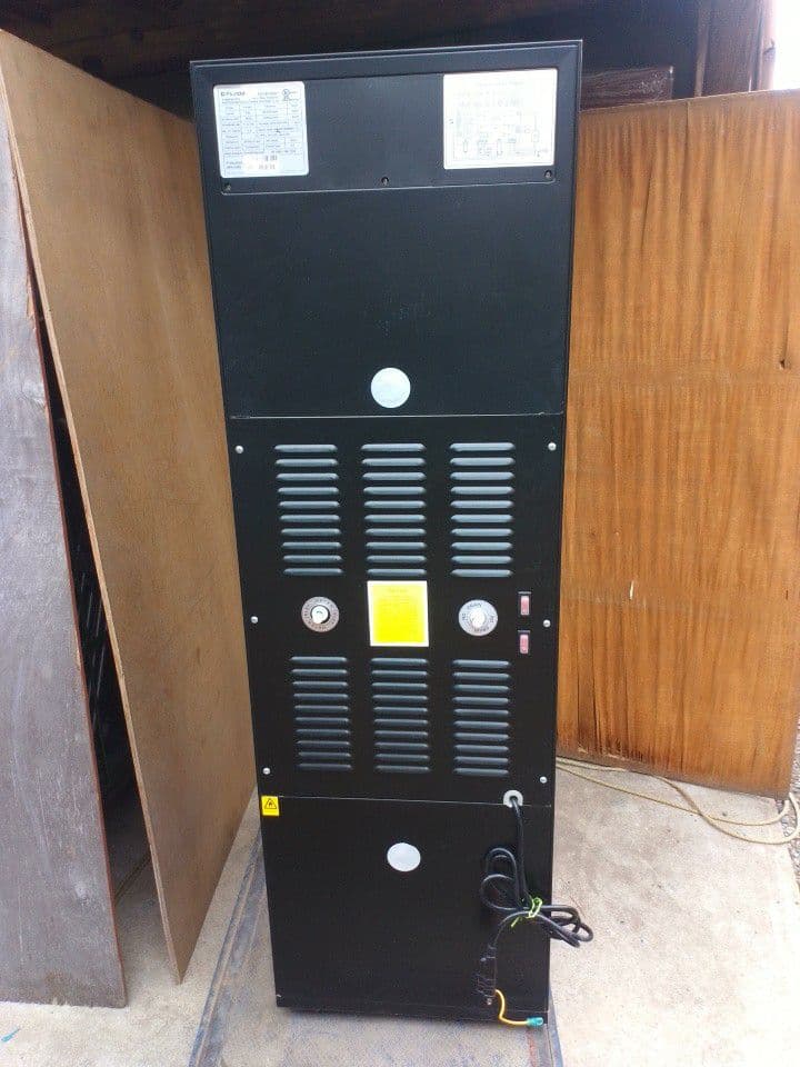 ウォーターサーバー CMFIWD001 通電OK