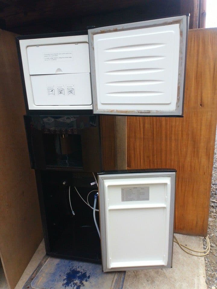 ウォーターサーバー CMFIWD001 通電OK