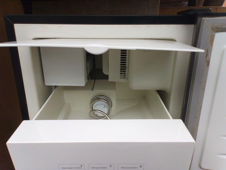 ウォーターサーバー CMFIWD001 通電OK