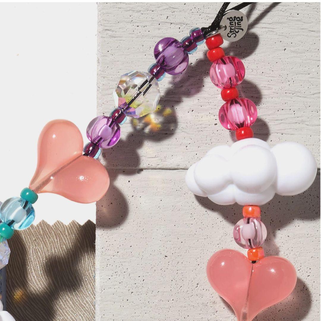 String Ting スマホストラップ カラフルピンク ハート 雲 クリスマス