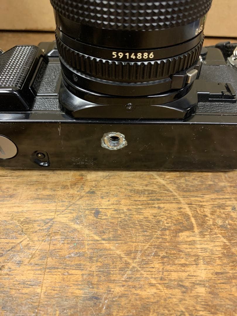 在庫処分 #127 フィルムカメラ　canon A-1 おまけ付き