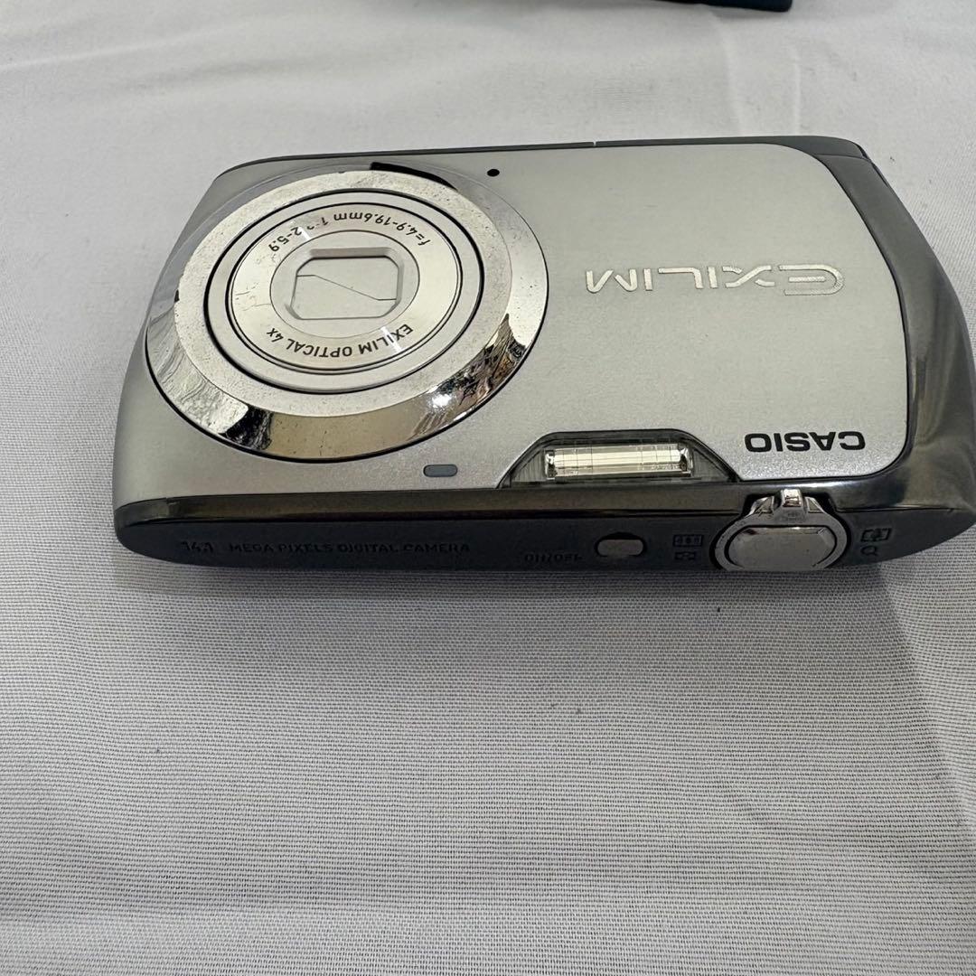 CASIO EXILIM EX-Z370 デジタルカメラ シルバー