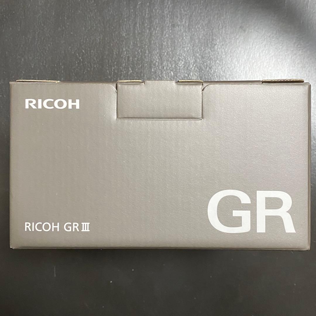 RICOH GRⅢ (新品充電器、ストラップ付)