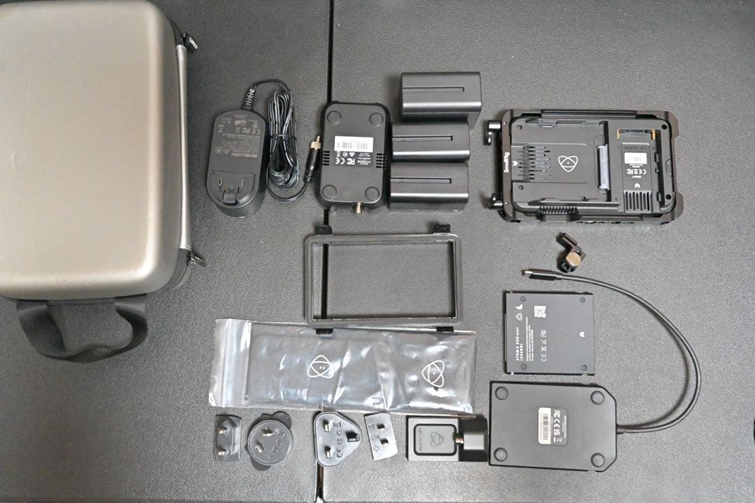 ATOMOS Ninja V 5インチ 、SSD、アクセサリー、ケージセット