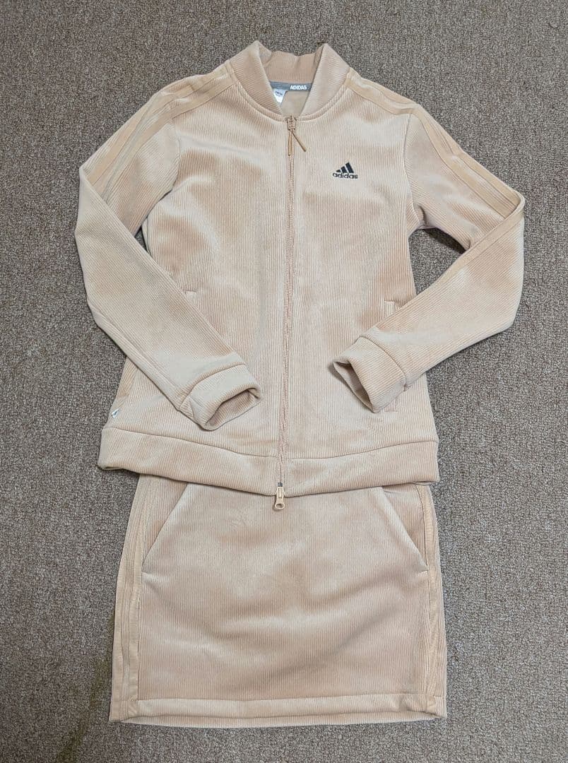 adidas ベージュ ジャケット スカート セット Sサイズ