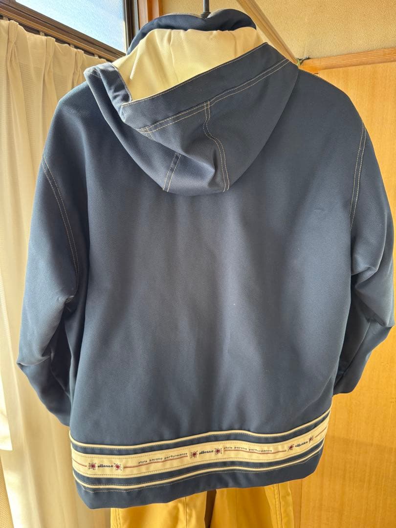 ellesse ネイビー ジャケットとパンツセット