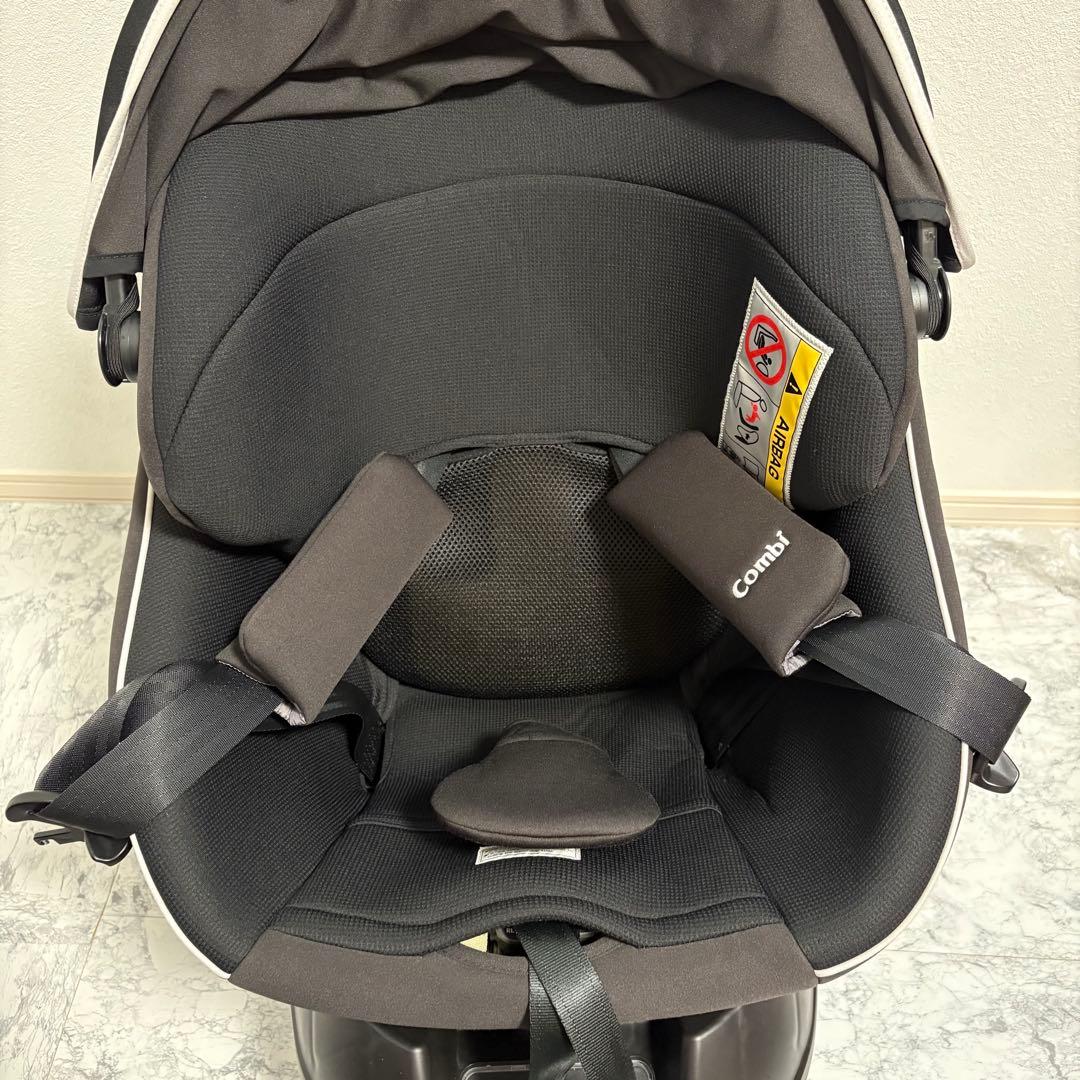 ほぼ新品✨西松屋限定 コンビ クルムーヴスマートisofixエッグショックNeo