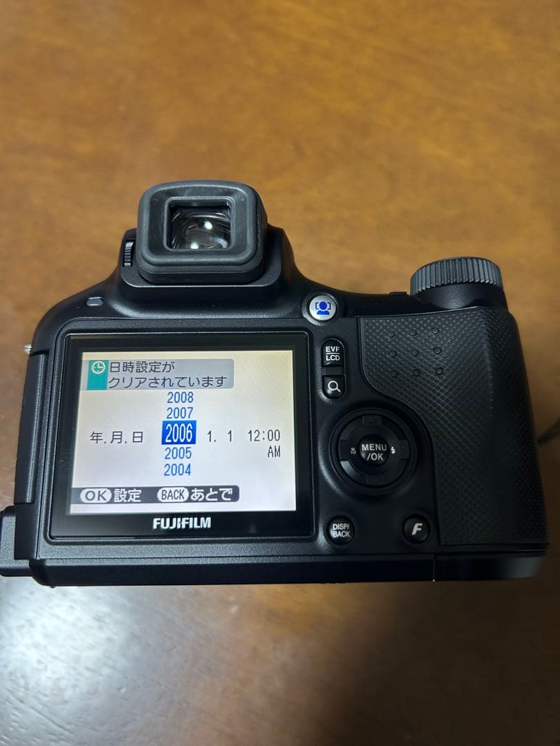 FinePix S6000fd デジタルカメラ 本体