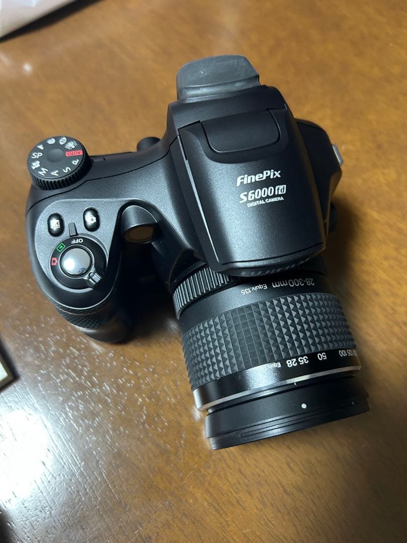 FinePix S6000fd デジタルカメラ 本体