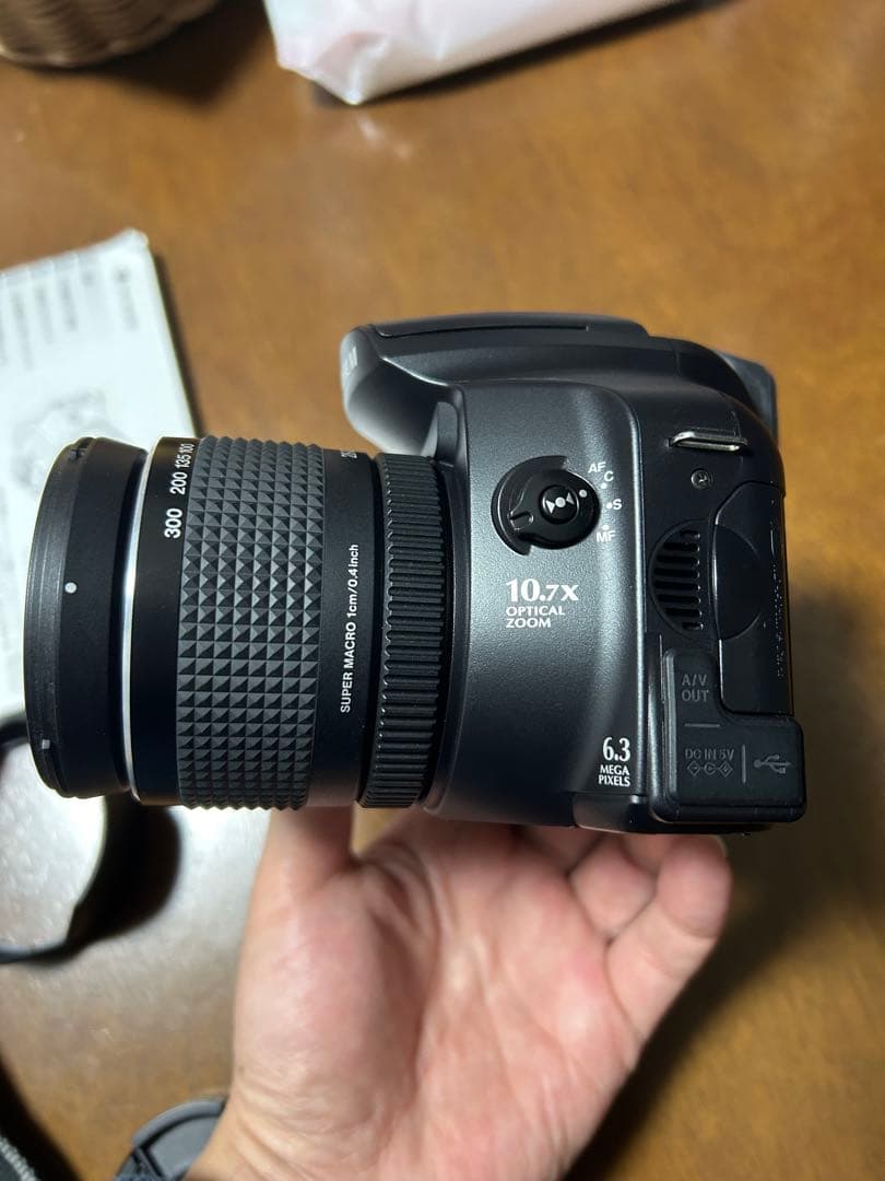 FinePix S6000fd デジタルカメラ 本体