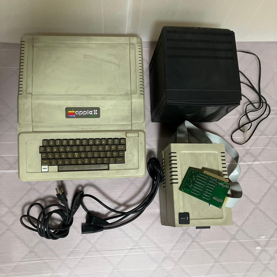 AppleⅡ plus diskⅡ 2台 モノクロディスプレイモニタ