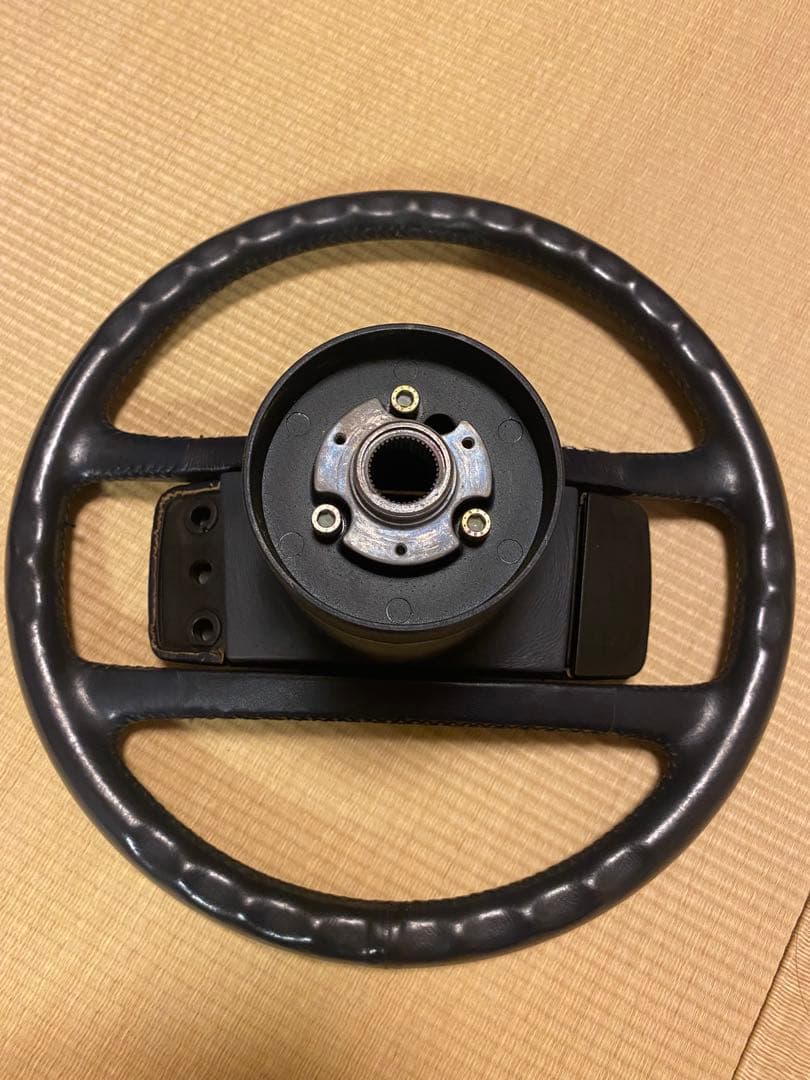 希少　ポルシェ911（930）1986年式カレラ純正ステアリング　美品