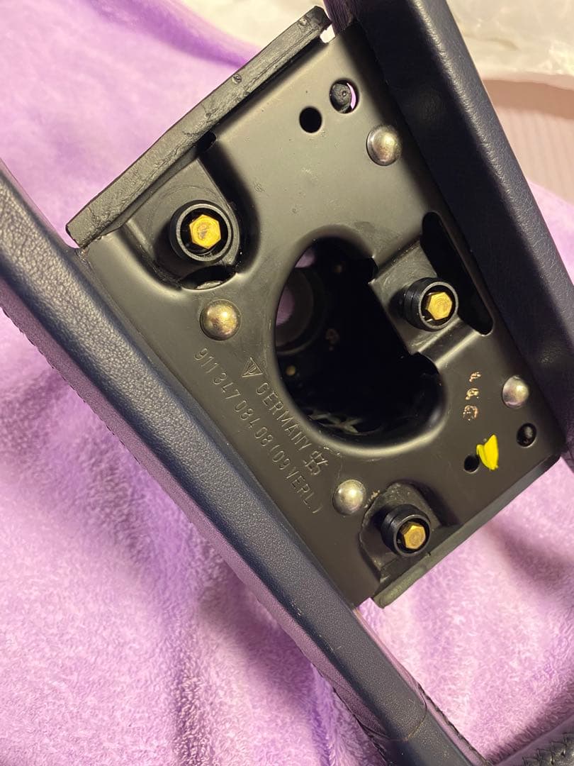 希少　ポルシェ911（930）1986年式カレラ純正ステアリング　美品