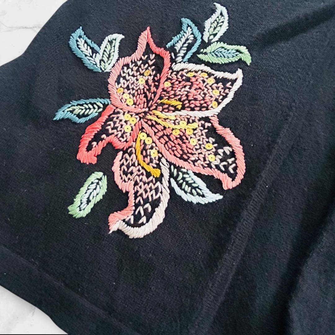 VIVIENNE TAM ✨ブラック カーディガン コットンシルクフラワー刺繍