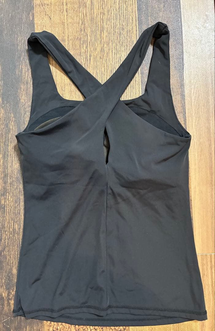 新品同　エミヨガ　ヨガウェア タンクトップ　レギンスセット 黒白　S