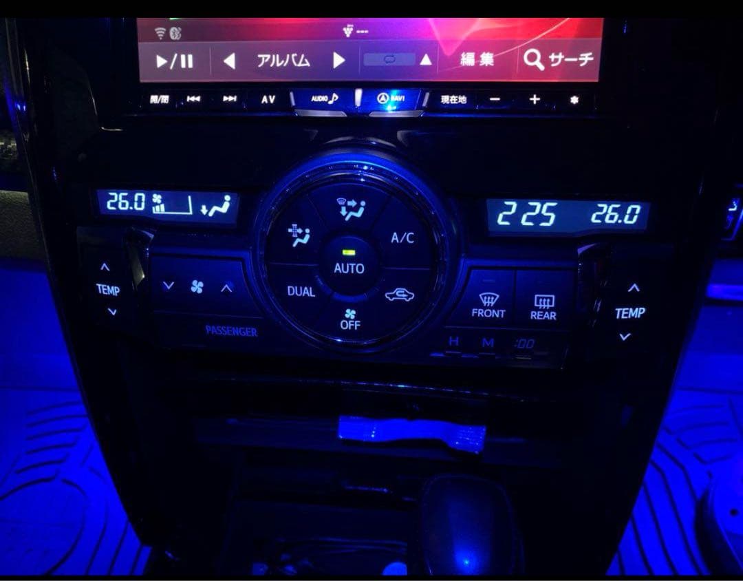 130マークX 後期　純正　ヒータコントロールスイッチボード