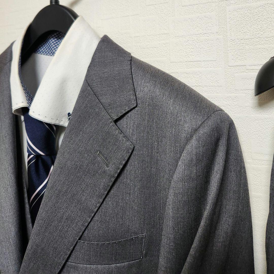 グローバルスタイル　メンズ　スーツ　スリーピース　エストラート生地　グレー　無地