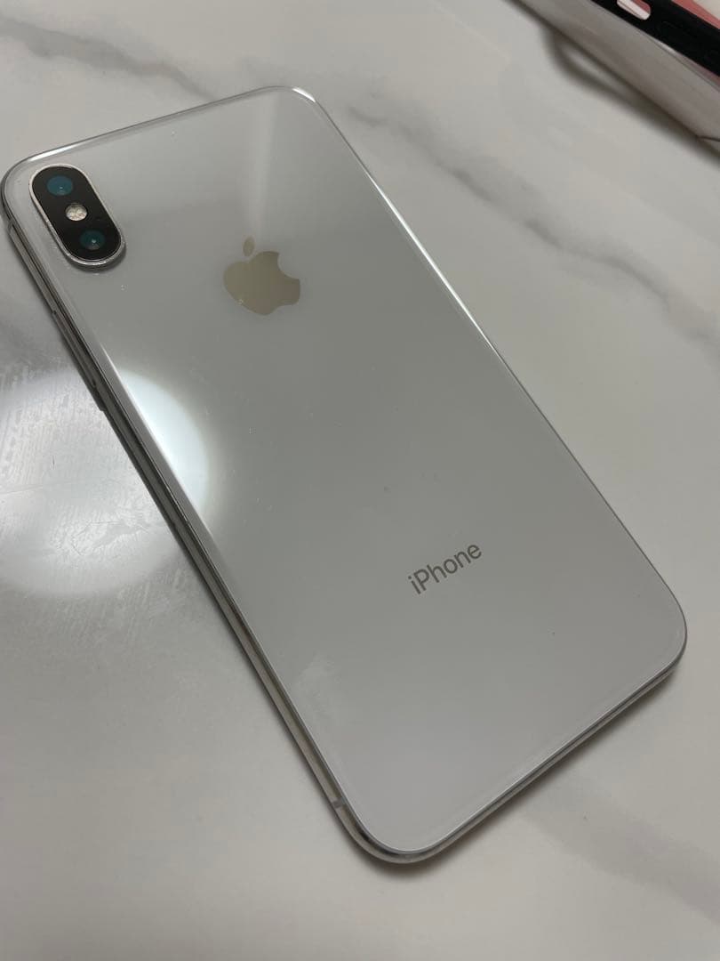 Apple iPhone X スペースグレー 256GB バッテリー84%